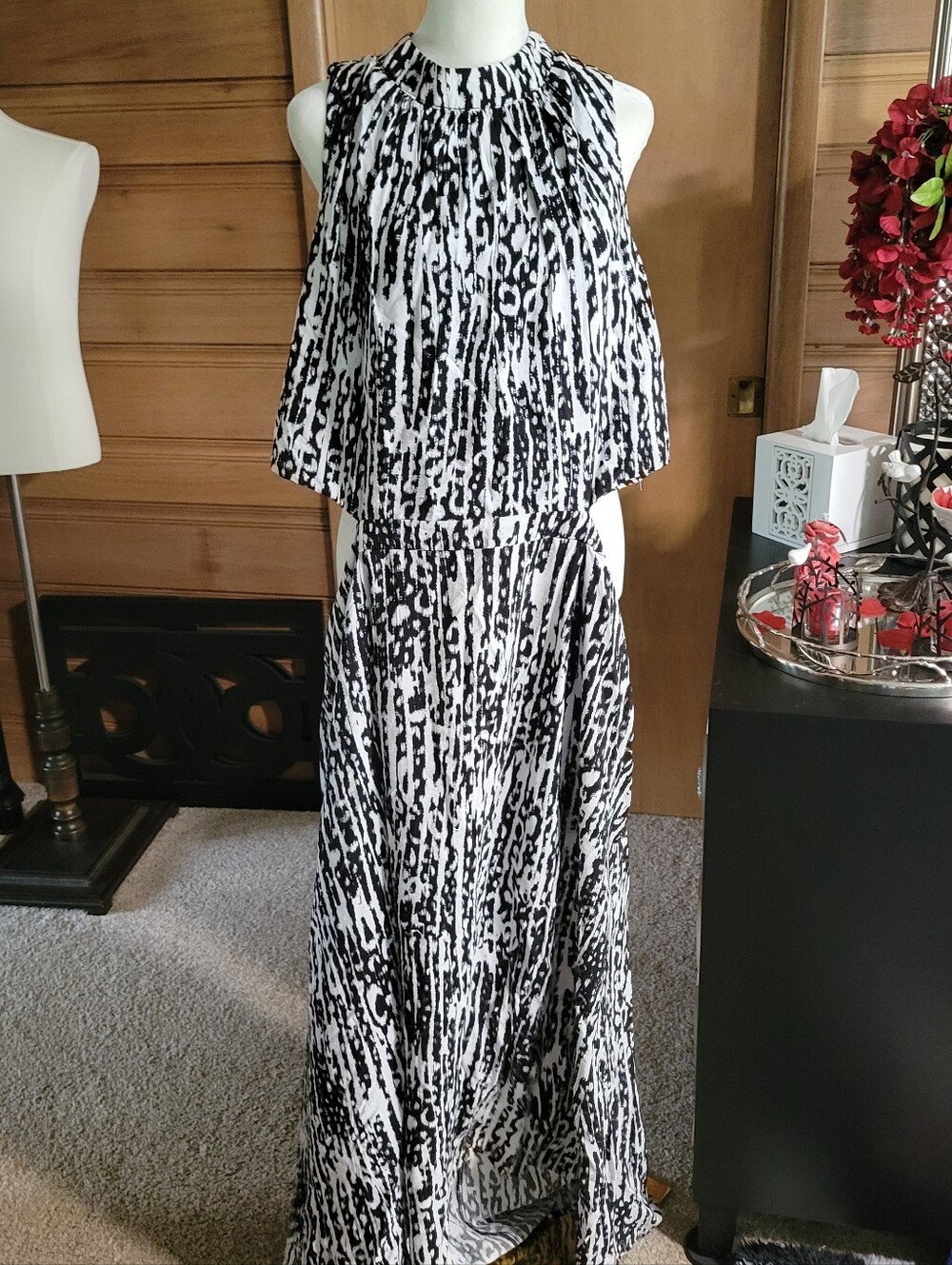Sophia Vegara Black & White Printed Sleeveless Maxi Dress XXL
